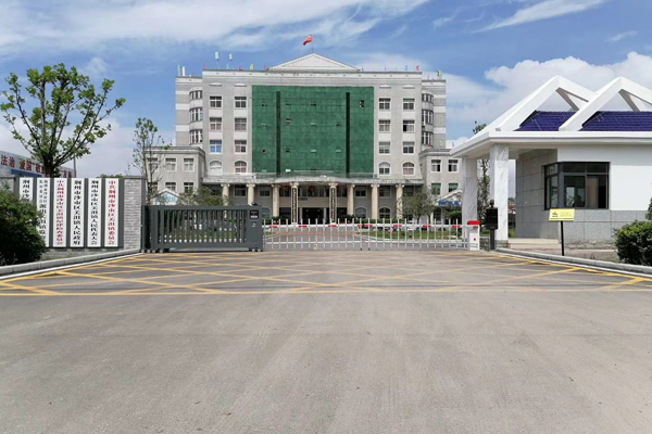 關沮鎮(zhèn)政府大門車牌識別系統(tǒng)正式投入使用